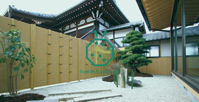 Poteaux en bambou artificiels pour la décoration intérieure d'un hôtel de villégiature ou une clôture extérieure